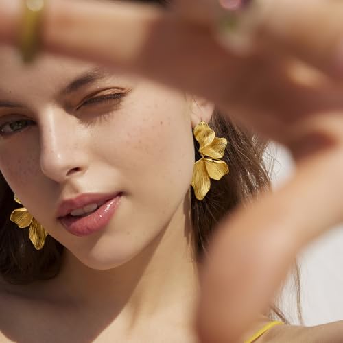Gold Statement Earrings For Women 18K Gold Plated Sectored Flower Leaf Shell Angel Wing Earring Large Stud Earrings Hypoallergenic Stud - color: Flower Leaf Earrings