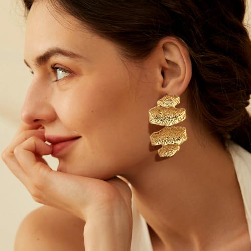 Gold Statement Earrings For Women 18K Gold Plated Sectored Flower Leaf Shell Angel Wing Earring Large Stud Earrings Hypoallergenic Stud - color: Irregular Geometric