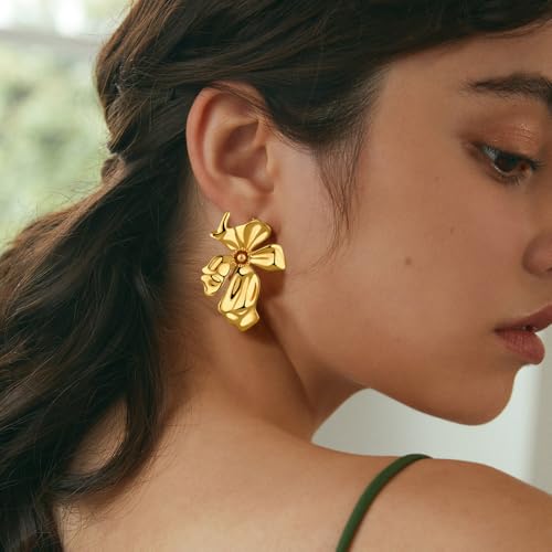 Gold Statement Earrings For Women 18K Gold Plated Sectored Flower Leaf Shell Angel Wing Earring Large Stud Earrings Hypoallergenic Stud - color: Dancing felower earring