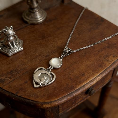 Gothic Vintage Gem Pendant Necklace | Victorian Style Filigree Silver-Tone Jewelry | Ideal Gift for Party Cosplay & Daily Wear - color: White Amber